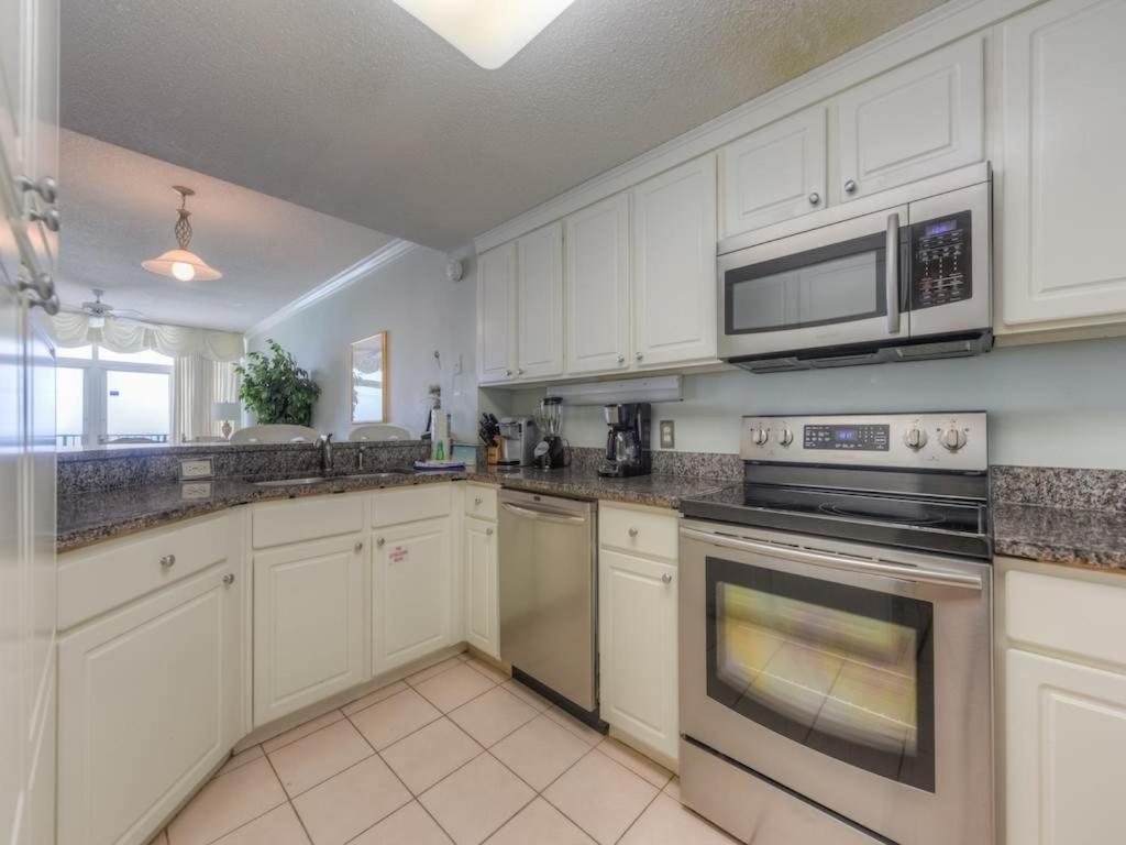 Jade East Condominiums Destin Room photo